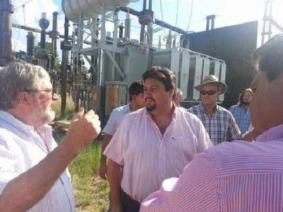 Closs inspeccion� obras en la Estaci�n Transformadora de Ap�stoles y pidi� un uso racional de la energ�a