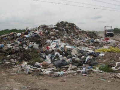 Denuncian basural sin control