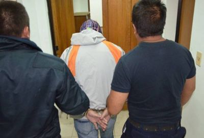 Detuvieron a otro polic�a por balear a un joven en la cara