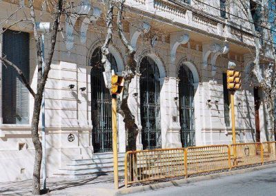 Villa Mercedes: acusan a estudiantes de hacer pintadas y da�os en una escuela