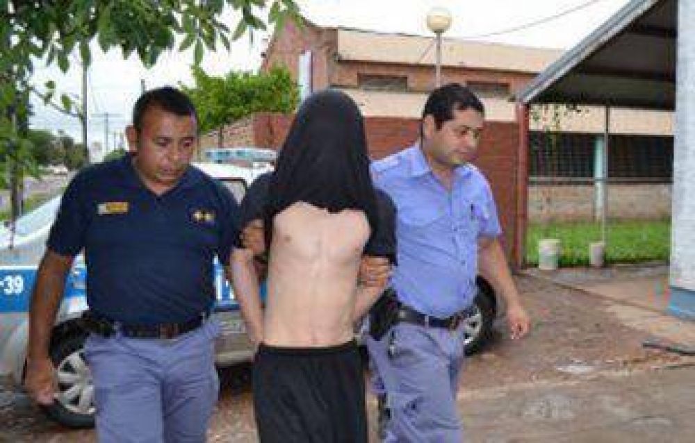 Quiso impedir que un sobrino homicida sea arrestado tras fugarse de comisar�a