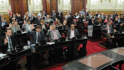 Con cambios, aprueban ley antimotines para la Polic�a