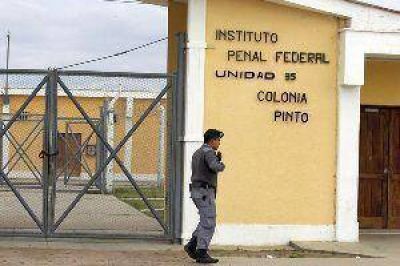 Violento mot�n en el Penal de Colonia Pinto: Fuego en tres pabellones y polic�as rehenes