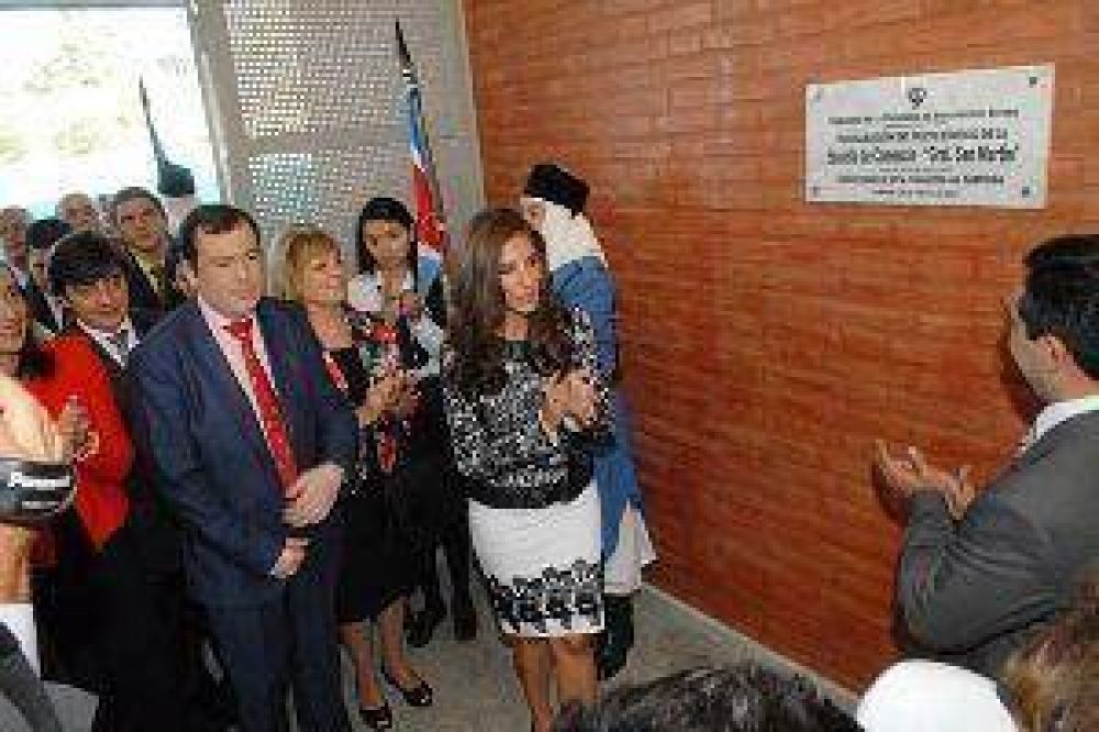 "Es muy importante que las escuelas est�n abiertas", remarc� el senador Zamora