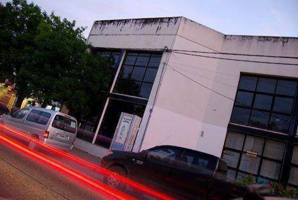 Telecom present� una propuesta de reapertura para la oficina comercial