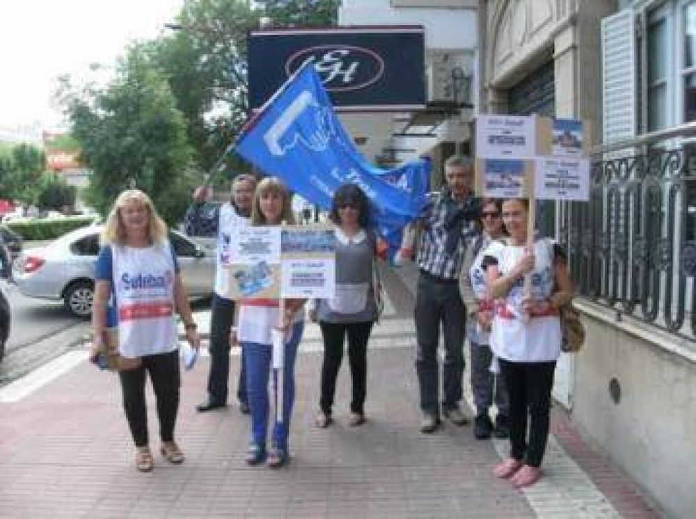Movilizaci�n del SUTEBA Tres Arroyos en el Consejo Escolar