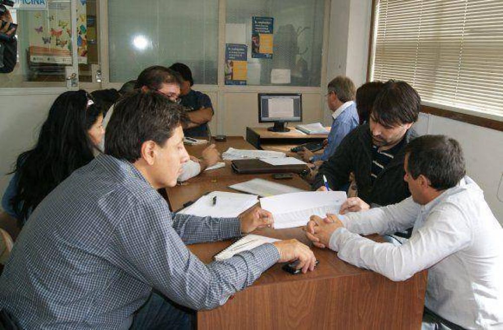 Crece la tensi�n entre el Gobierno y SUTEF