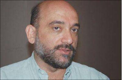 Sumar�an al diputado Tineo y al m�dico Perera al Gabinete