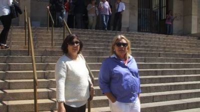 Elisa Carri�: "El acuerdo con Repsol es nulo e ilegal"