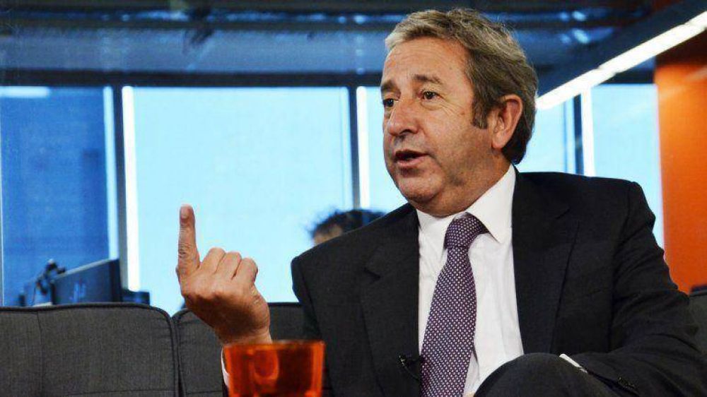 Cobos se mostr� a favor de subir las tarifas: "El voluntariado no es equitativo"
