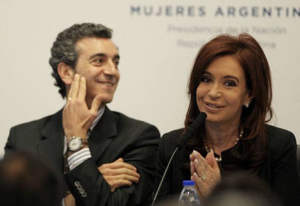 Randazzo se acerca a Cristina: "No existe el amor, existen las pruebas de amor�