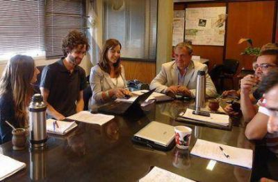 Coordinan acciones inclusivas para familias que trabajan en la recuperaci�n informal de residuos