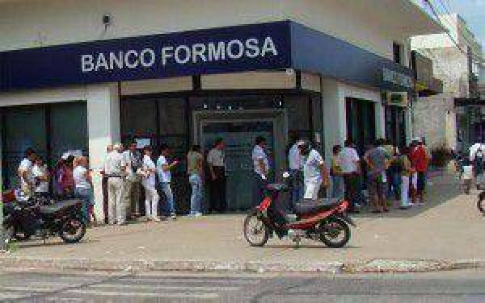Este viernes pagan sueldos a agentes estatales activos