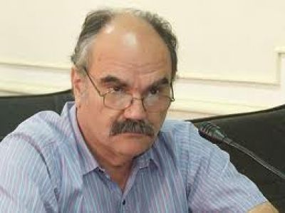 Schiavone, contra Pallares: �No es serio el senador�