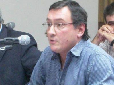 "La impericia de la administraci�n Arias para generar empleo genuino empieza a castigar Brandsen