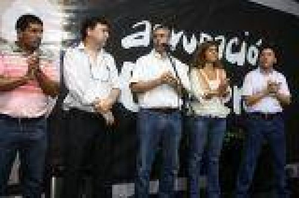 Al encabezar un acto partidario en Avellaneda, Ferraresi confirm� su candidatura a Intendente 2015 