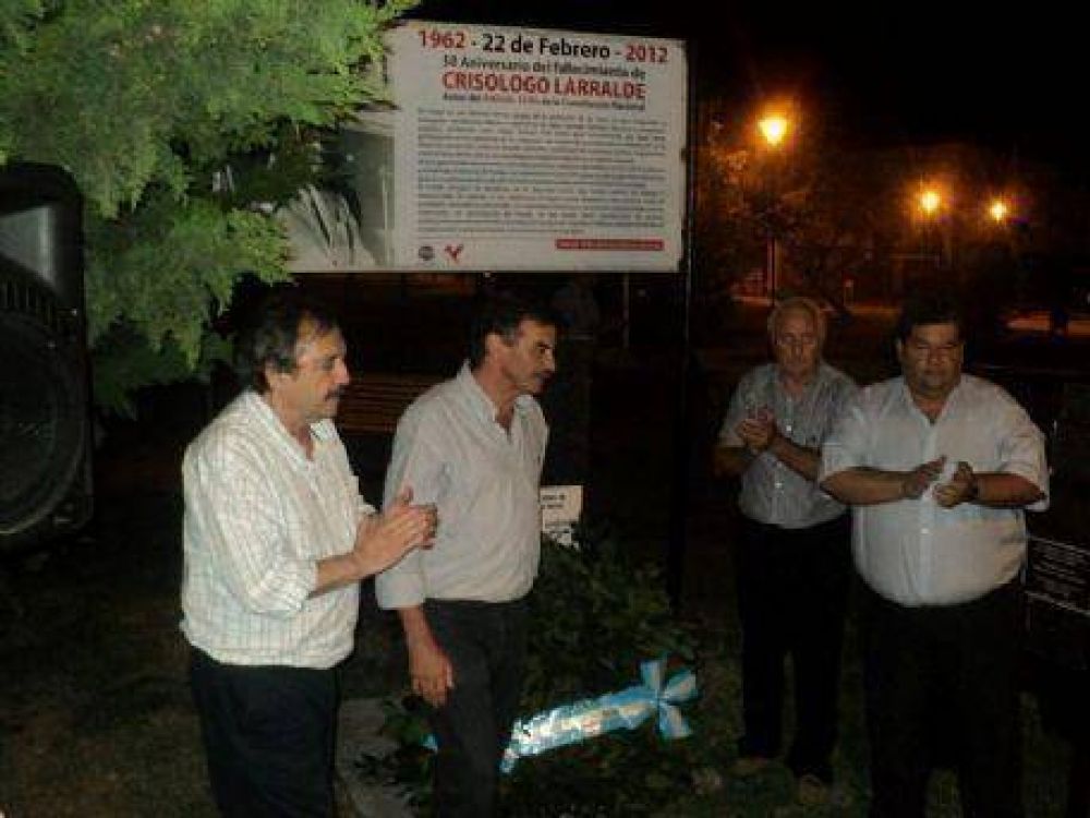 Ricardo Alfons�n visit� Berisso: �Hay que volver a conectar la UCR con los sectores de trabajo�