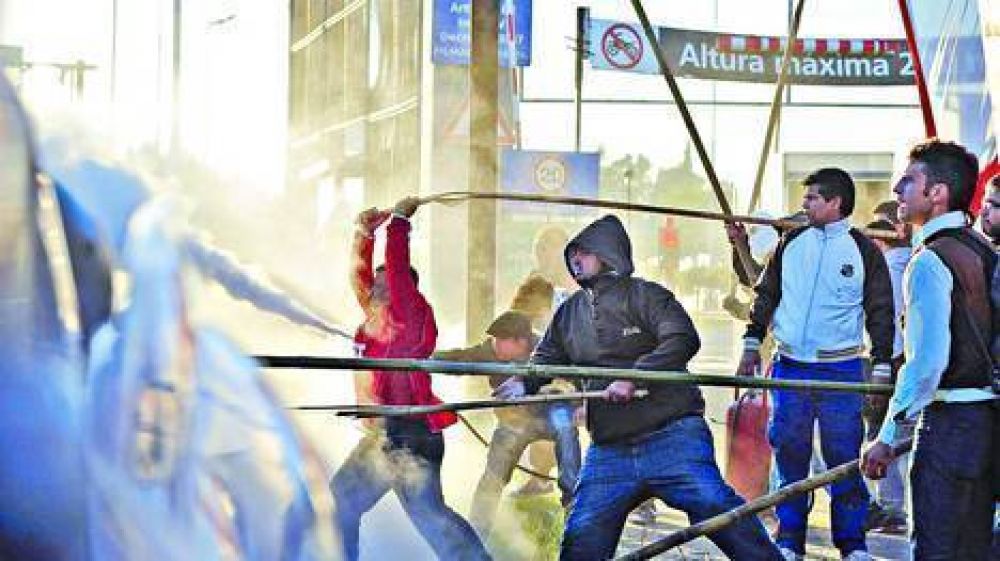 Otro d�a de tr�nsito colapsado por piquetes e incidentes en Capital y GBA