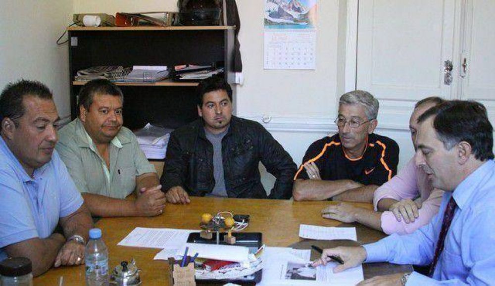 El Frente Renovador apoya el reclamo de los municipales