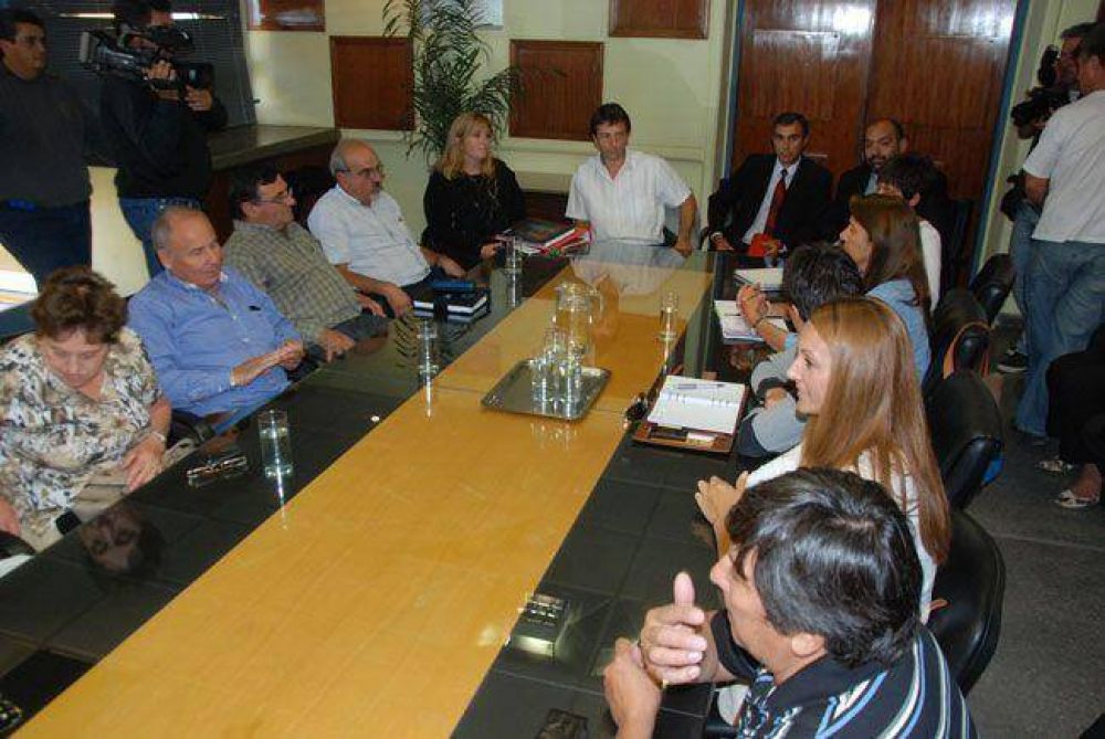 Convocan a la paritaria estatal el viernes 7