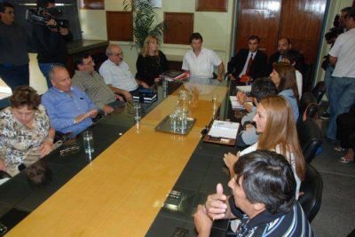Convocan a la paritaria estatal el viernes 7
