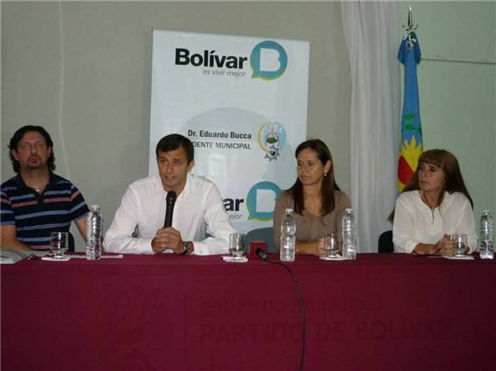 Escuelas rurales recibieron las tarjetas bancarias