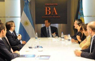 El gobernador se reuni� con directivos de la empresa DirecTV