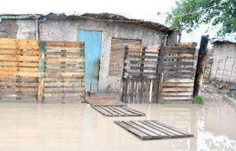Construir�n 600 viviendas para afectados por las lluvias