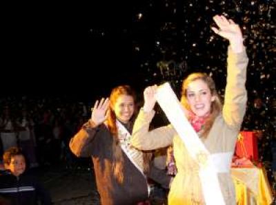 La Reina tendr� una placa en la plaza de J�chal