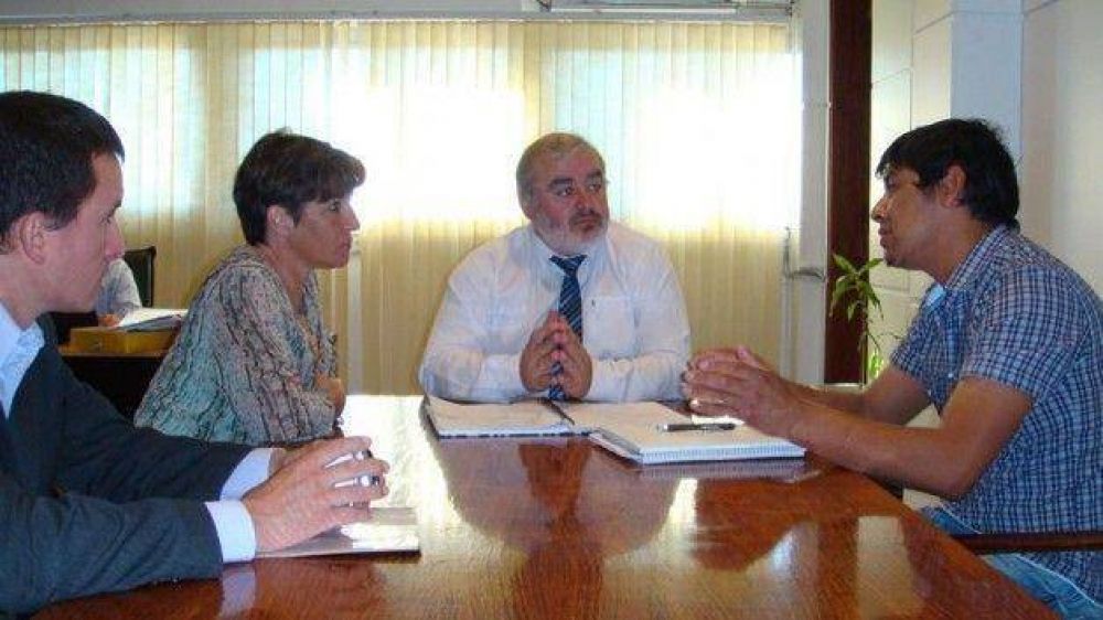 Z�rate garantiz� la puesta en marcha de la Escuela Secundaria 7.723 en Gan Gan