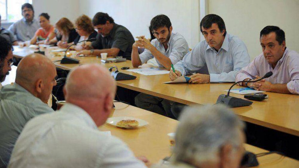 Paritarias: los docentes aceptaron la oferta del Gobierno porte�o pero igual ir�n al paro