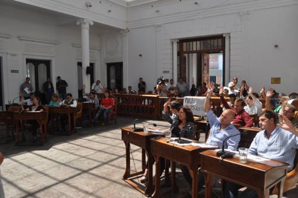 Aprobaron aumento del boleto y la tarifa local costar� 5 pesos