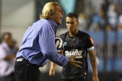 Mostaza Merlo, tras otro golpe: "No pienso en dar un paso al costado"
