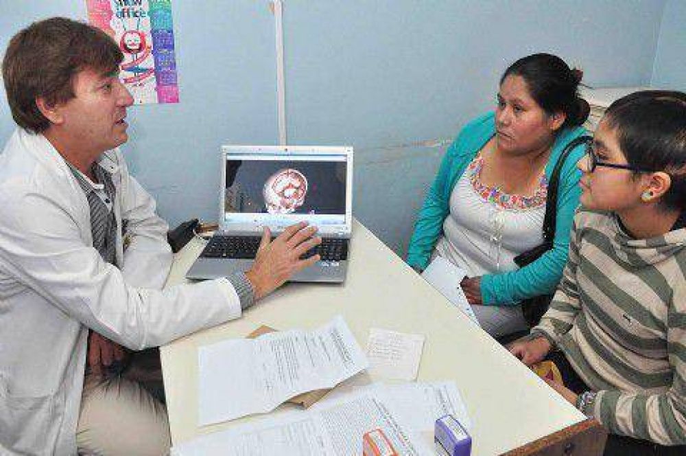 Primera vez en la Provincia: operan a nena con malformaci�n cerebrovascular mediante un cateterismo