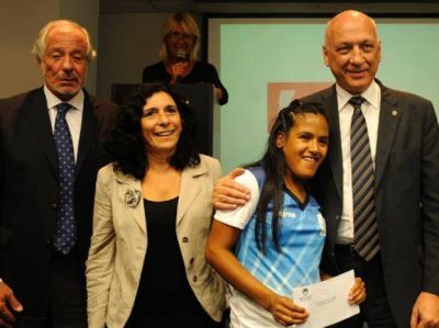 Bonfatti lanz� el programa de becas para deportistas con proyecci�n ol�mpica