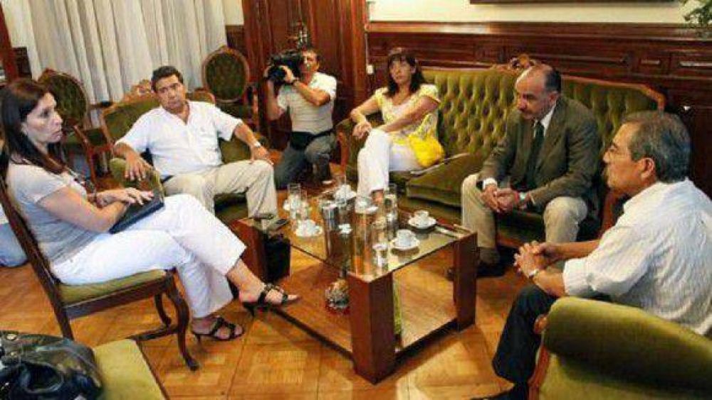 Docentes tucumanos paran mi�rcoles y jueves