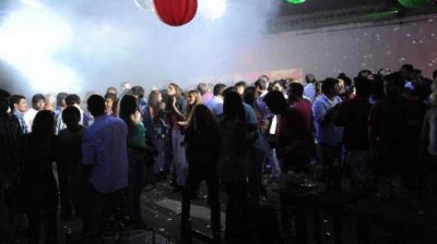 Clausuran cuatro boliches por estar registrados como confiter�as