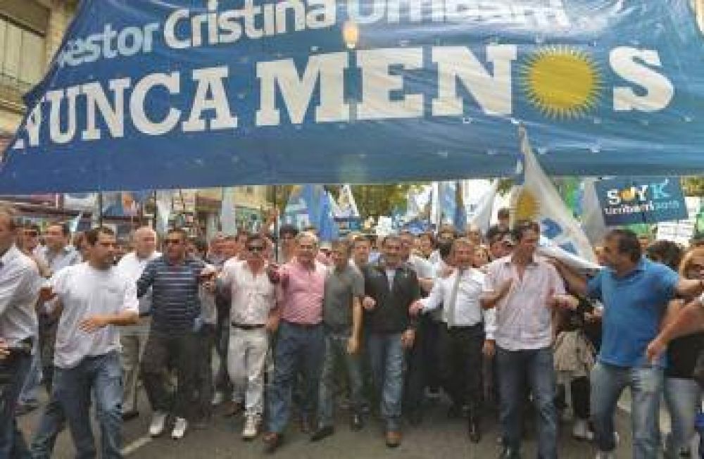 Urribarri: �Estoy muy confiado que en estos dos a�os Cristina va a seguir transformando la Argentina"
