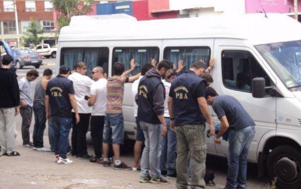 Lo duro de iniciar un viaje: 25 aprehendidos cuando iban a fiesta electr�nica