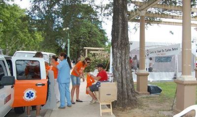 Carpas sanitarias cubren la costanera