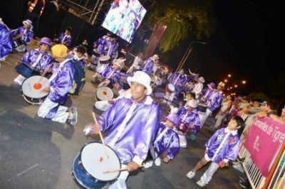 Los carnavales arrancaron con todo el color en Tigre 