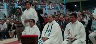 Asumi� monse�or Gabriel Barba la conducci�n del obispado de Gregorio de Laferrere