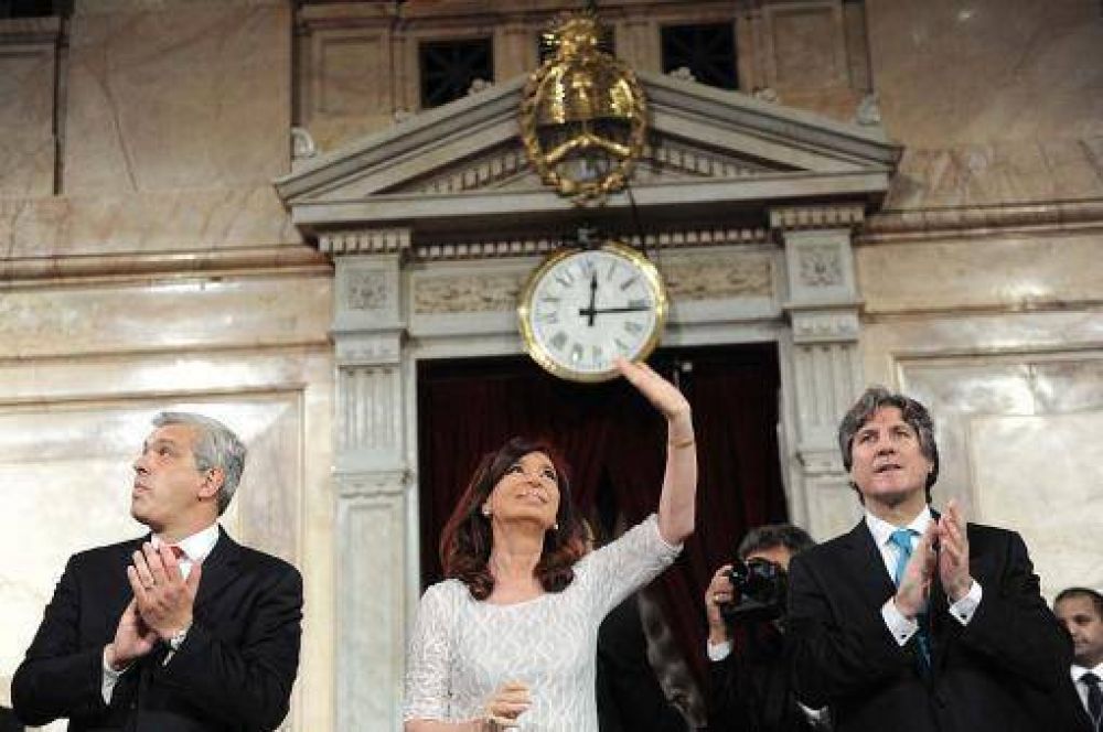 Cristina a los docentes: �Estamos dispuestos a extender una mejor oferta salarial que llegue a junio�