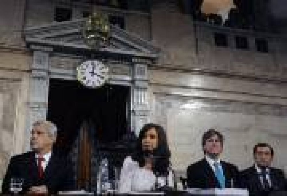 Cristina record� a N�stor en el cierre de su discurso en el Congreso