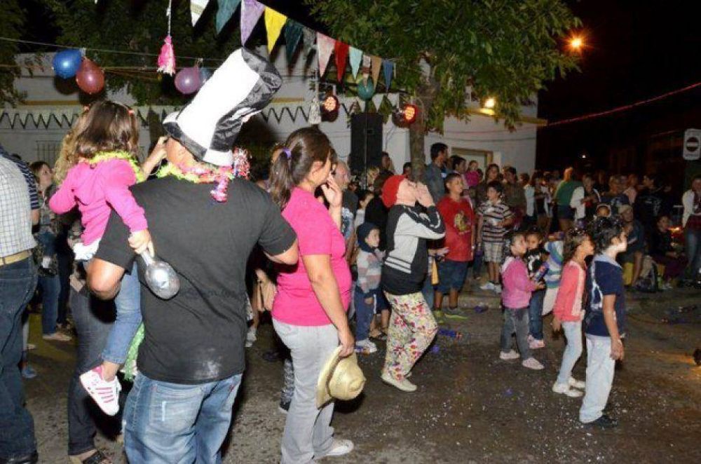 Fiesta de carnaval en el barrio San Bernardo