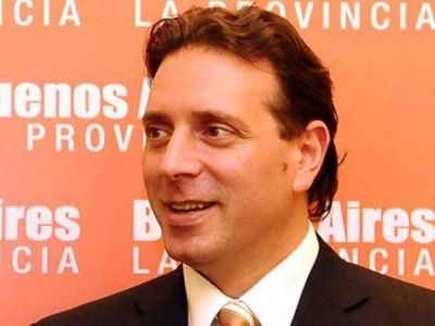 De Fazio defendi� la Polic�a Comunal y apunt� ideas