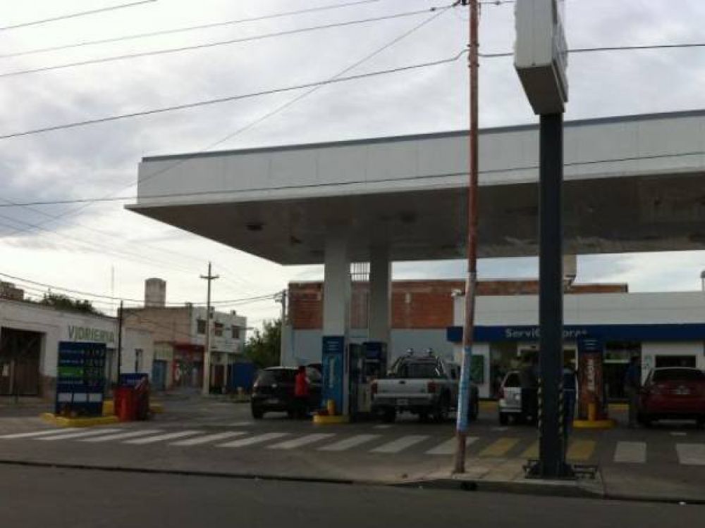 YPF volvi� a subir el precio de los combustibles y la �s�per� ya supera los 10 pesos