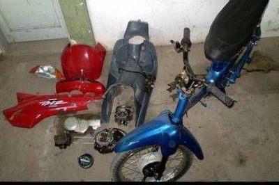 Motos secuestradas y una mujer detenida tras allanamientos en talleres clandestinos
