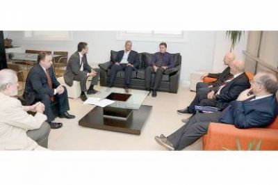 Buzzi recibi� a los empresarios de la misi�n comercial italiana