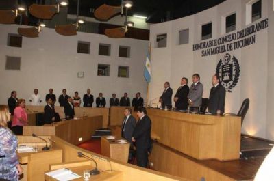 "La autonom�a municipal es una quimera"